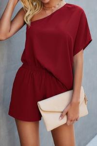 Ромпер с высоким поясом и рукавом-крылом на одно плечо TRUEDAMES, красный
