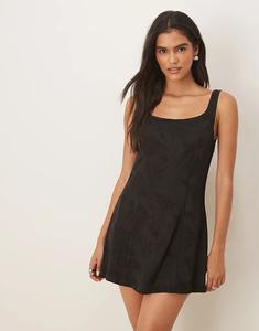 Мини-платье VRG GRL с квадратным вырезом и жаккардом черного цвета