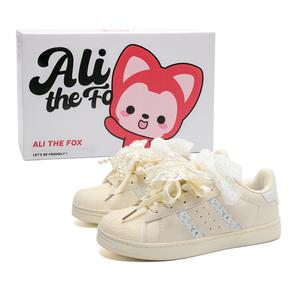 ALI THE FOX Стойкие к скольжению и истиранию, легкие, сбалансированные низкие скейтерские кроссовки унисекс бежево-розово-белые минималистичные (со шнурком-бантом)