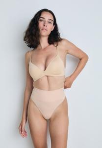 Трусы SOFT SCULPT BANDEAU Triumph, цвет Neutral Beige
