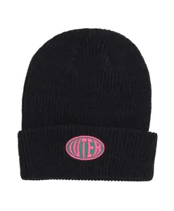 Черная шапка-бини с рисунком на тему голода. Iuter, черный