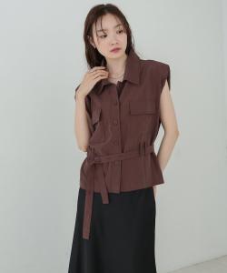 Жилет с подплечниками