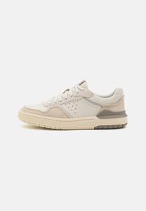 Кроссовки Clarks COURTLITE2, Off White/White