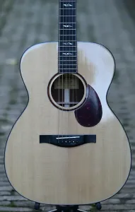 Eastman Л-ОМ-КС - Натуральный