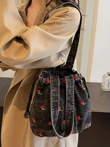 Джинсовая сумка на завязках с принтом в виде вишен Doux Belle, цвет Black