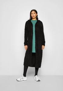 Куртка Urban Classics ПЕРО, черный