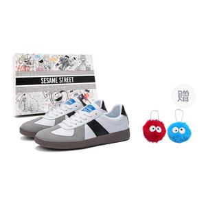 SESAME STREET Унисекс скейтборд-кроссовки черно-белые с 1 случайным подвесом, цвет Black White (Comes with 1 Random Pendant)