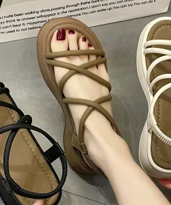 Сандалии на платформе с несколькими ремешками Aimoha - Select -, цвет Beige