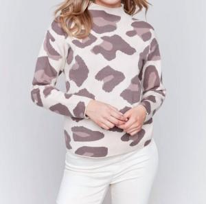 Жаккардовый свитер с воротником-стойкой и анималистичным принтом - цвет миндаля натуральный CHARLIE B, цвет natural