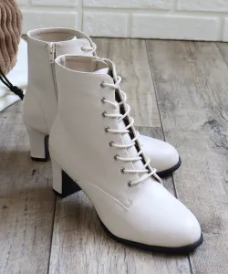 Ботинки на шнуровке с каблуком 6 см для офиса, повседневной носки и официальных мероприятий 9099 Liberty Doll, цвет Ivory
