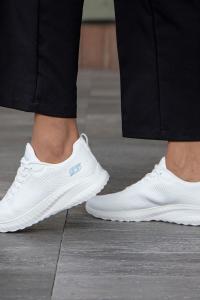 Женский бобс-отряд хаоса бросает вызов спортивной обуви Skechers, белый
