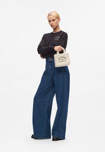 Сумка-шоппер KARL LAGERFELD MINI SQUARE SHEARL, White/Off-White