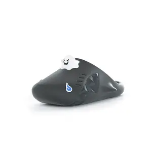 Сандалии Sharkicks Mule Ghost с закрытым носком унисекс HelloSlippers, Black