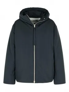 Стеганая куртка-пуховик с фиксированным капюшоном и шнурком JIL SANDER, черный