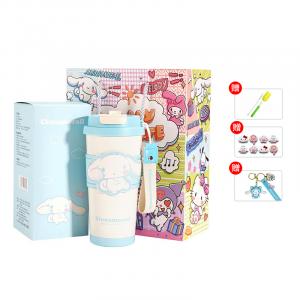 Термостакан Sanrio, Jade Cinnamon Dog (Includes Cup Brush + Straw Brush + Hello Kitty Sticker + Keychain + Hello Kitty Gift Bag)