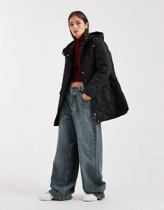 Куртка Vero Moda с ромбовидным стеганым узором и капюшоном, с большим карманом, черного цвета