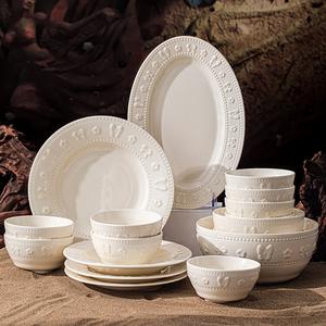 Luowei набор тарелок и мисок в кремовом стиле для дома, новая коллекция 2025, высококачественные миски, тарелки и палочки с подглазурной окраской, посуда для новоселья, рельефный дизайн с бабочками, набор на 6 персон, 31 предмет