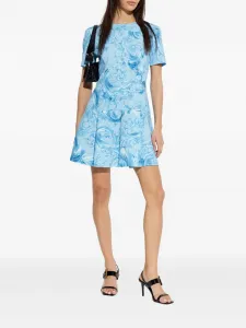 Платье с принтом и плиссировкой Versace Jeans Couture, синий