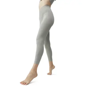 Alana Born Living Yoga женские леггинсы, серовато-зеленый