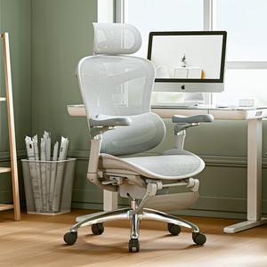 Эргономичное кресло SIHOO C300C Cloud White с 6D подлокотниками и подставкой для ног