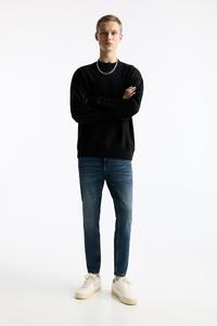 Джинсы-Карроты стираные Pull And Bear, синий