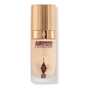 Безупречная тональная основа, нанесенная аэрографом Charlotte Tilbury, 3 Neutral (fair with neutral undertones)