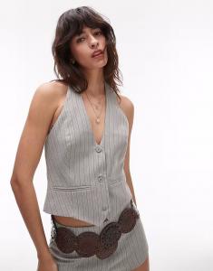 Строгий топ Lioness Renewal с глубоким вырезом и американской проймой в серую полоску