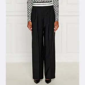 Расклешенные брюки-чиносы с добавлением шерсти Marc Cain, черный