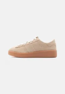 Тренеры adrei Aldo, Beige