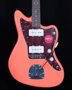 Squier Classic Vibe 60-х Jazzmaster, гриф из лавра, коралловый цвет Таити