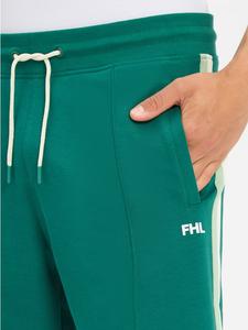 Шорты зеленого цвета Finshley & Harding London