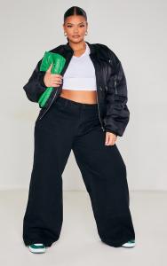 PrettyLittleThing Плюс черные джинсы-бойфренды с высокой талией и потертостями