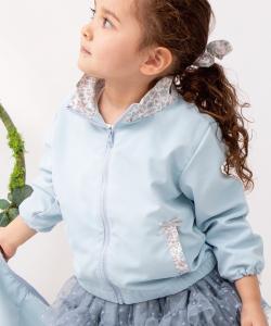 (p) Ветровка с оборками из тюля, защищающая от УФ-излучения