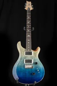 Paul Reed Smith SE Custom 24 Small Batch LTD Blue Fade *Скол рядом с креплением ремня*