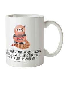 Детская кружка с изображением красной панды и белой надписью Mr. & Mrs. Panda