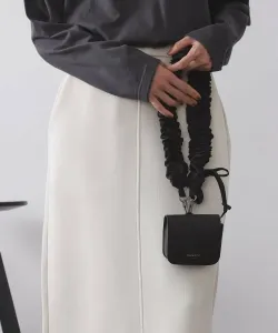 Мини-сумочка с плечевым ремнем с оборками Opaque.Clip, цвет Black (019)