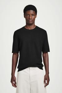 Хлопковая футболка со структурированным переплетением COS, черный