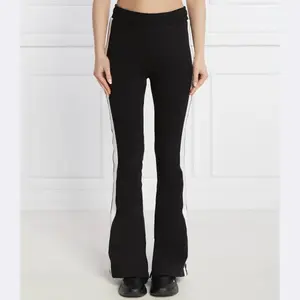 Nelega_B расклешенные спортивные брюки Hugo, черный