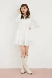 Платье-рубашка с присборенной лентой спереди, расклешенное книзу Rienda, цвет Wht