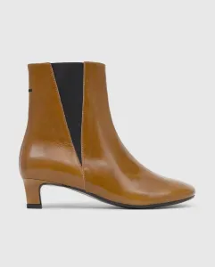 Женский ботильон на каблуке из лакированной кожи с эластичной застежкой и каблуком kitten Castañer, коричневый