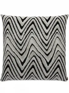Подушка Savana с узором зигзаг Missoni Home, серый