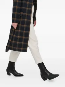 Брюки со складками спереди Cindysus Dagny Bruuns Bazaar, нейтральный