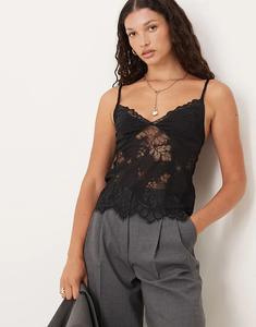 Кружевной топ Gina Tricot черного цвета