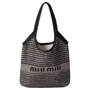 MIU MIU Висюзовая женская сумка через плечо черная