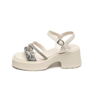 Сандалии женские Zhr, черный