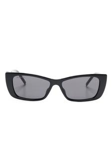 Gucci Eyewear солнцезащитные очки в оправе 'кошачий глаз', черный