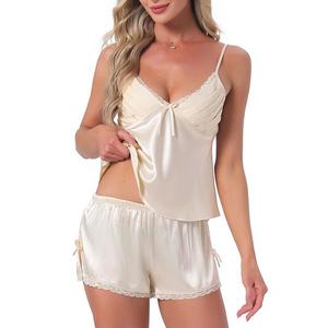 Женский комплект пижамы из атласа с кружевом и шелковым бантом, топ на тонких бретелях с V-образным вырезом и шорты с разрезом Inspire Chic, Champagne