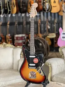 Squier Affinity Jaguar LRL 3-цветный солнечный взрыв