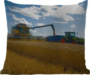 Подушка для улицы - Трактор - Ферма - Сельская жизнь - Урожай - Зерно - 40 x 40 см - Устойчива к погодным условиям - Подушка для отдыха - Подушка - Интерьер - Обивка с изображением MuchoWow