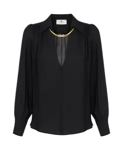 Черная рубашка с ювелирным украшением, приталенный крой. Elisabetta Franchi, черный